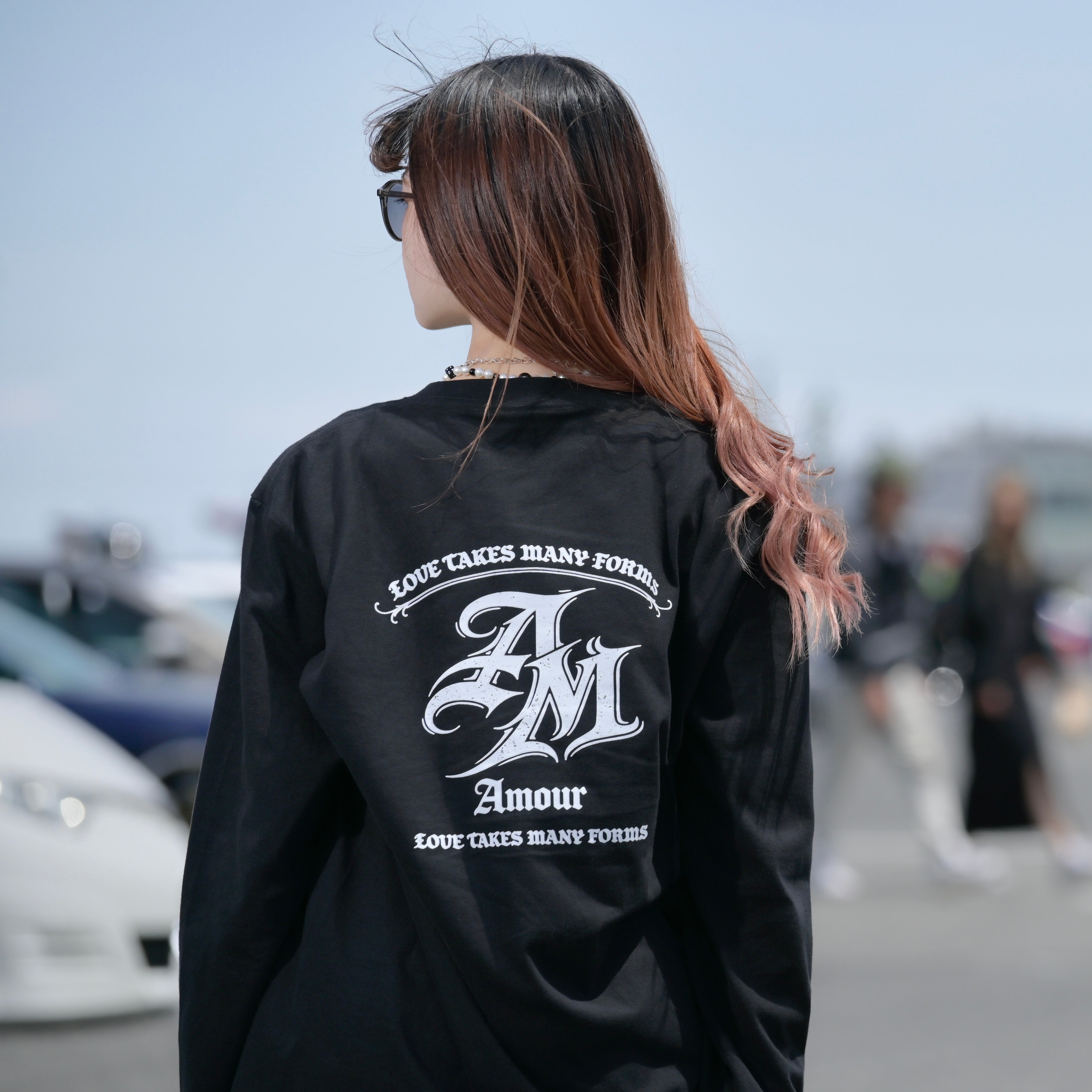 AMOUR | Love Takes Many Forms LONG TEE【期間限定5/24まで】
